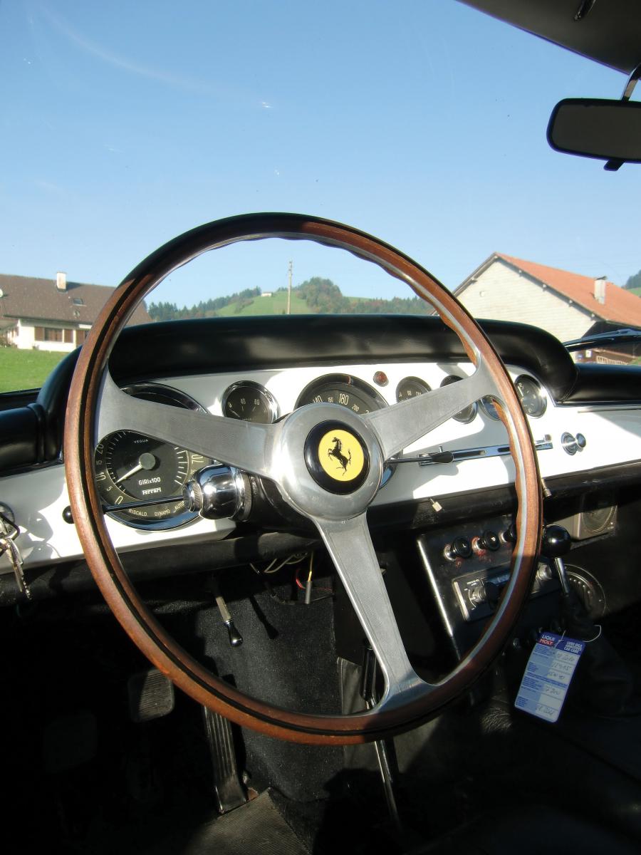  Ferrari 250 GTE 1962 года  (фото 3 из 6)